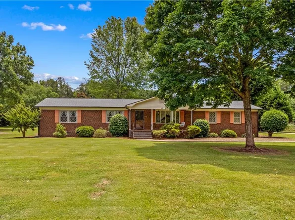 117 Fonda Rd, Statesville, NC 28677