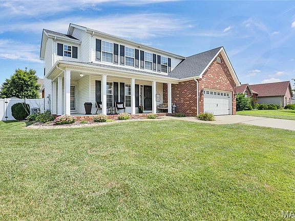 2nd image of 215 Ashford Dr