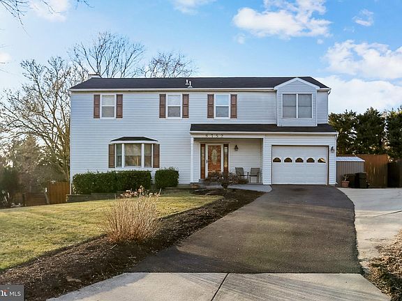 2nd image of 8752 Teresa Ln