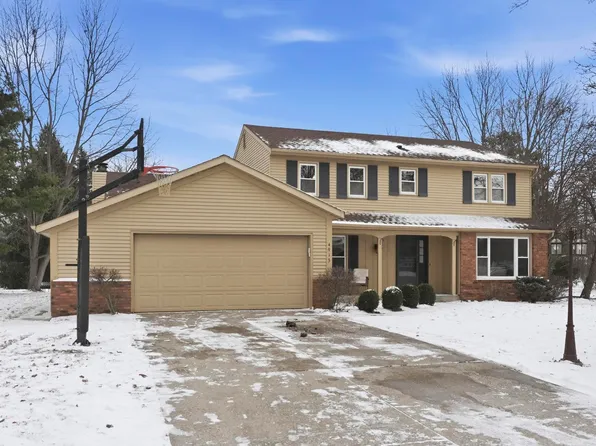 4913 Live Oak Ct, Fort Wayne, IN 46804