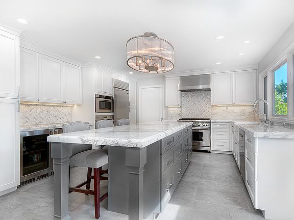 2nd image of 6180 Franciscan Way