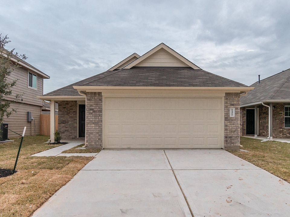 1st image of 24415 Bella Carolina Ct