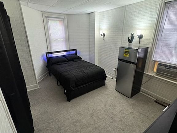 2nd image of 1716 W Erie Ave #3