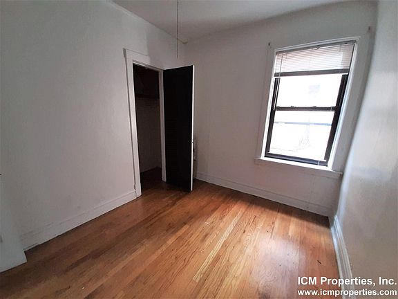 5th image of 4846 N Rockwell St #1F