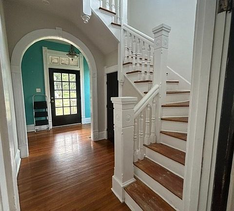 2nd image of 824 Court St #B