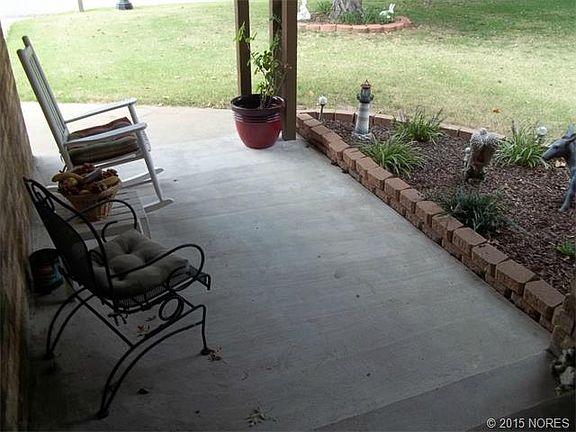 4th image of 1307 Ford Circle Dr