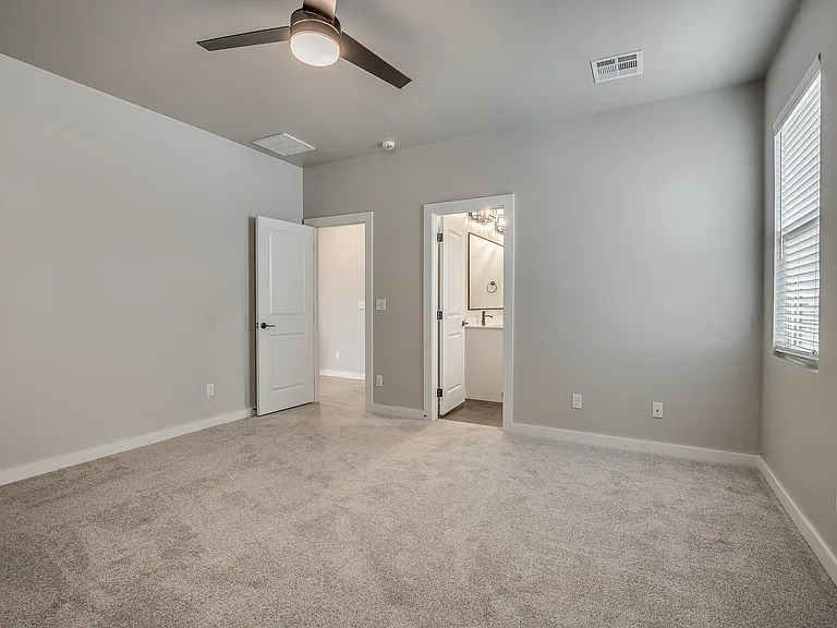2529 NW 132nd Pl — Photo 30