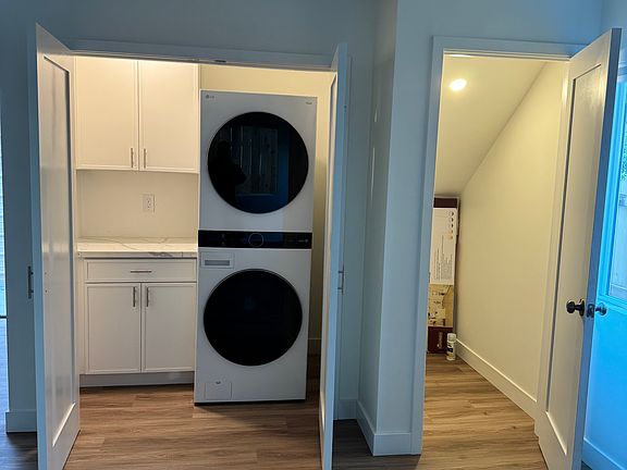 5th image of 1066 Novara St