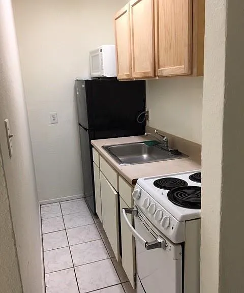 3118 San Jacinto St #17 — Photo 7