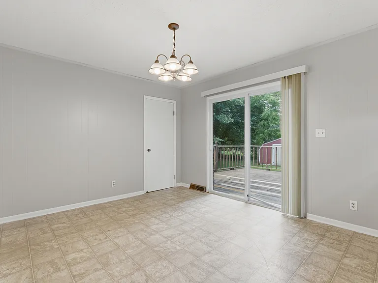 8413 Old Madison Pike — Photo 8