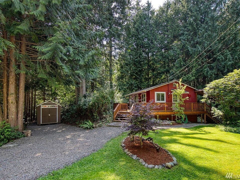 A little bit country!  Welcome to your getaway! 