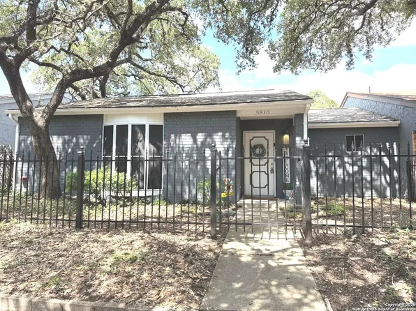 5810 Rue Bourbon, San Antonio, TX 78240