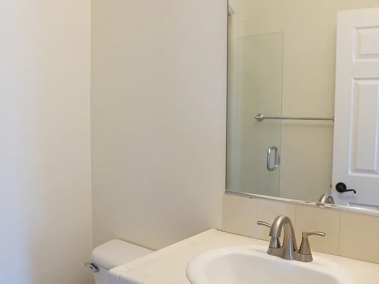 1816 Pintura Cir W — Photo 31