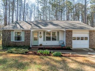 335 Hembree Forest Cir, Roswell, GA 30076