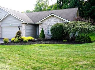 125 Claybrook Dr, East Palestine, OH 44413