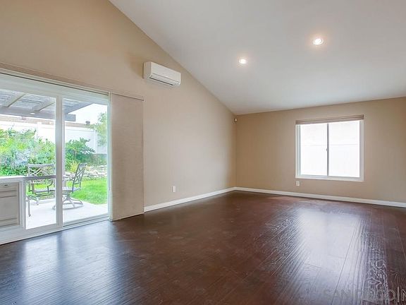 5th image of 10927 Bali Ln