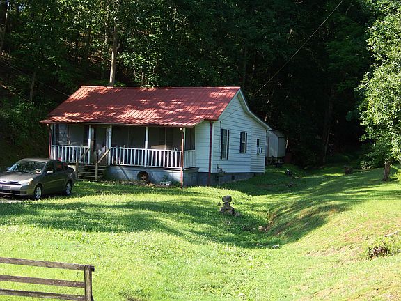 3rd image of 703 Highway 64 W