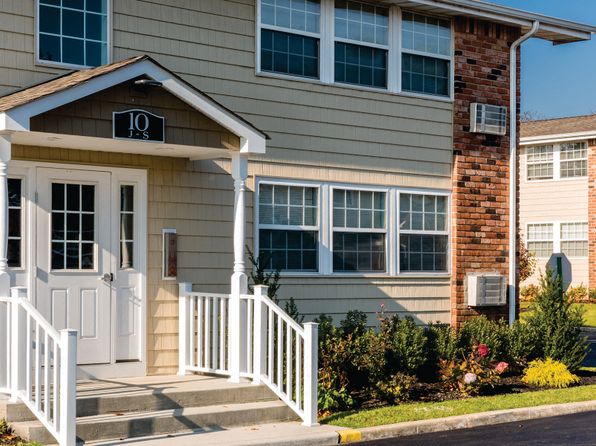 99 Waverly Ave #2147365