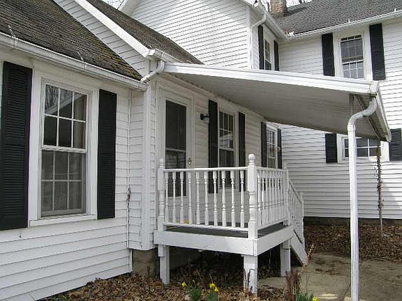 5th image of 70 Center St