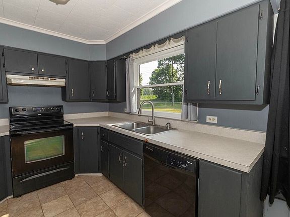 2nd image of 69588 Baldwin Prairie Rd