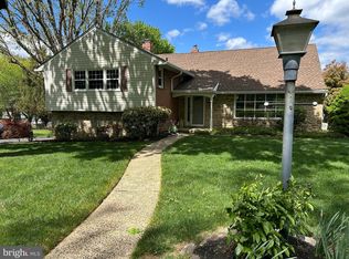 297 Moreland Rd, Huntingdon Valley, PA 19006