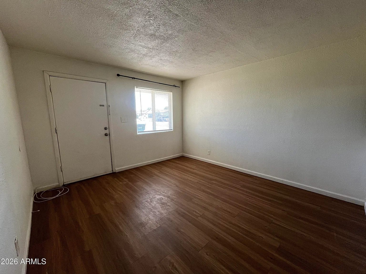2 bed, 1.0 bath, 672 sqft, $1,200 — Photo 3