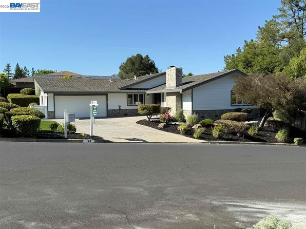 174 Town And Country Dr, Danville, CA 94526