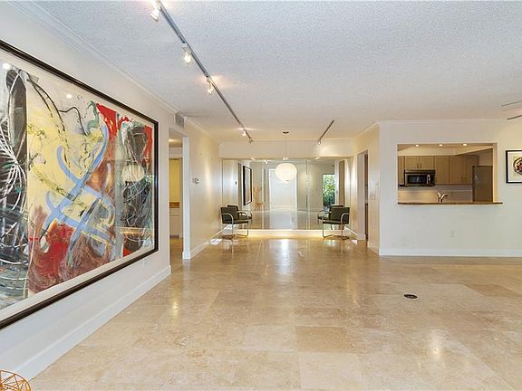 4th image of 793 Willowbrook Dr APT 102