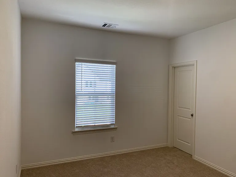 1009 Rockrose Dr — Photo 9