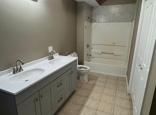 126 Valencia St APT 1, Cincinnati, OH 45219