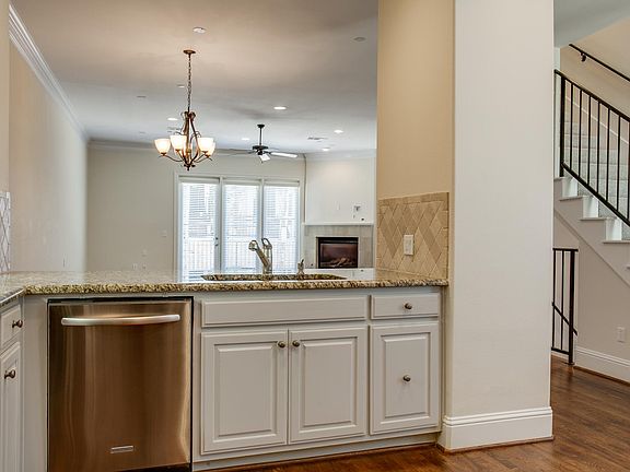 5th image of 4250 Holland Ave #206