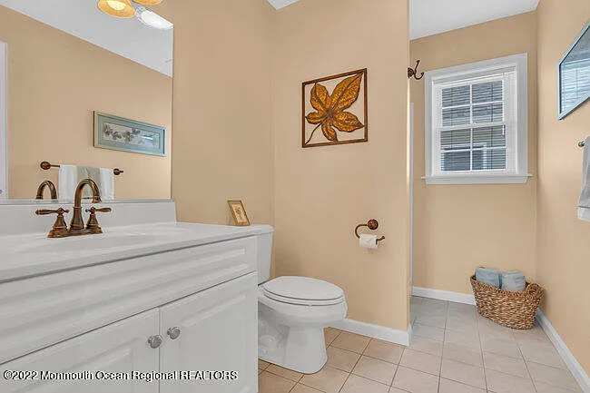 63 Fort Ave — Photo 24