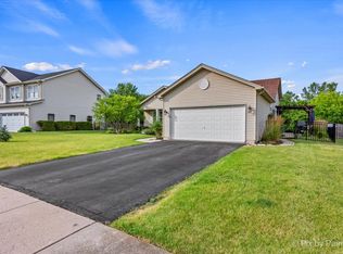 1236 Callaway Dr N, Shorewood, IL 60404