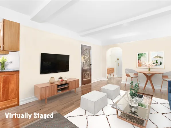 319 East 50th Street image 1 of 11