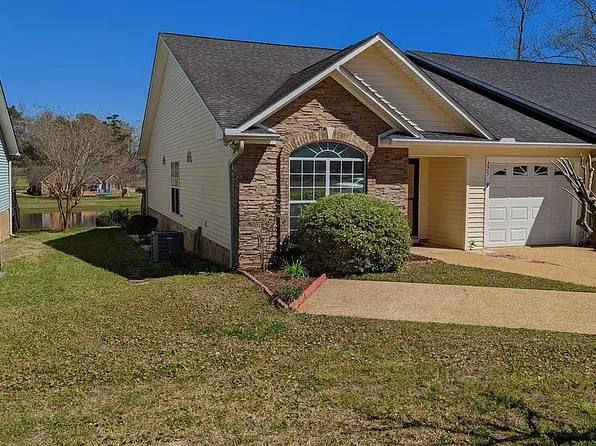 225 Huntington Pointe Dr, Thomasville, GA 31757