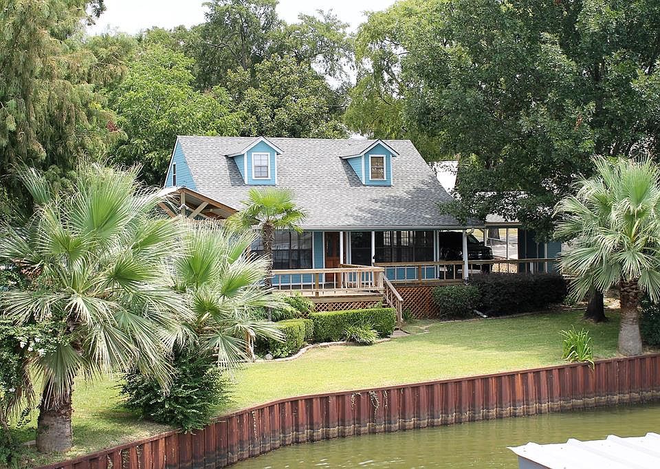 1st image of 233 Loon Bay Dr