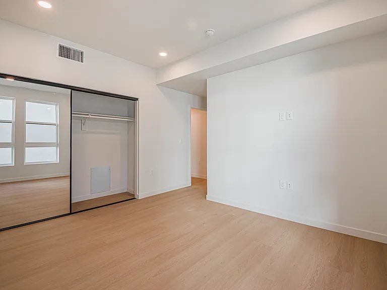 856 Gramercy Drive — Photo 25
