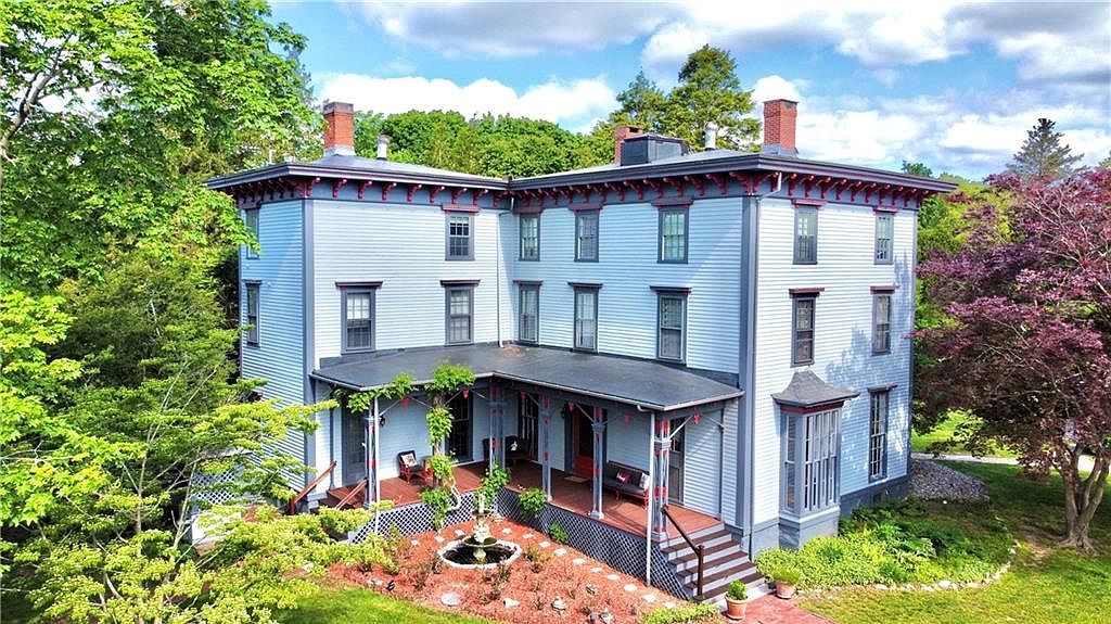 133 Spring St, East Greenwich, RI 02818 Zillow