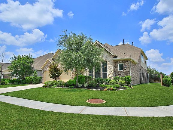 3rd image of 28229 Beckwood Dr
