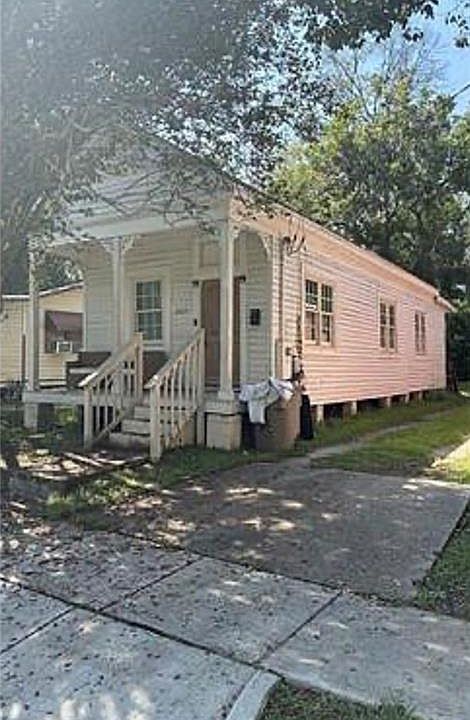 1st image of 1173 Texas St
