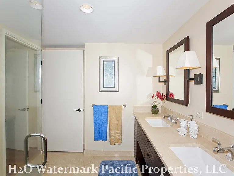 1551 Ala Wai Blvd — Photo 24