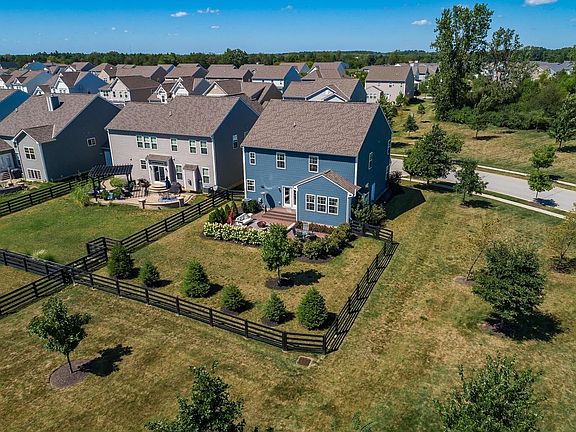 2nd image of 10185 Bayberry Way