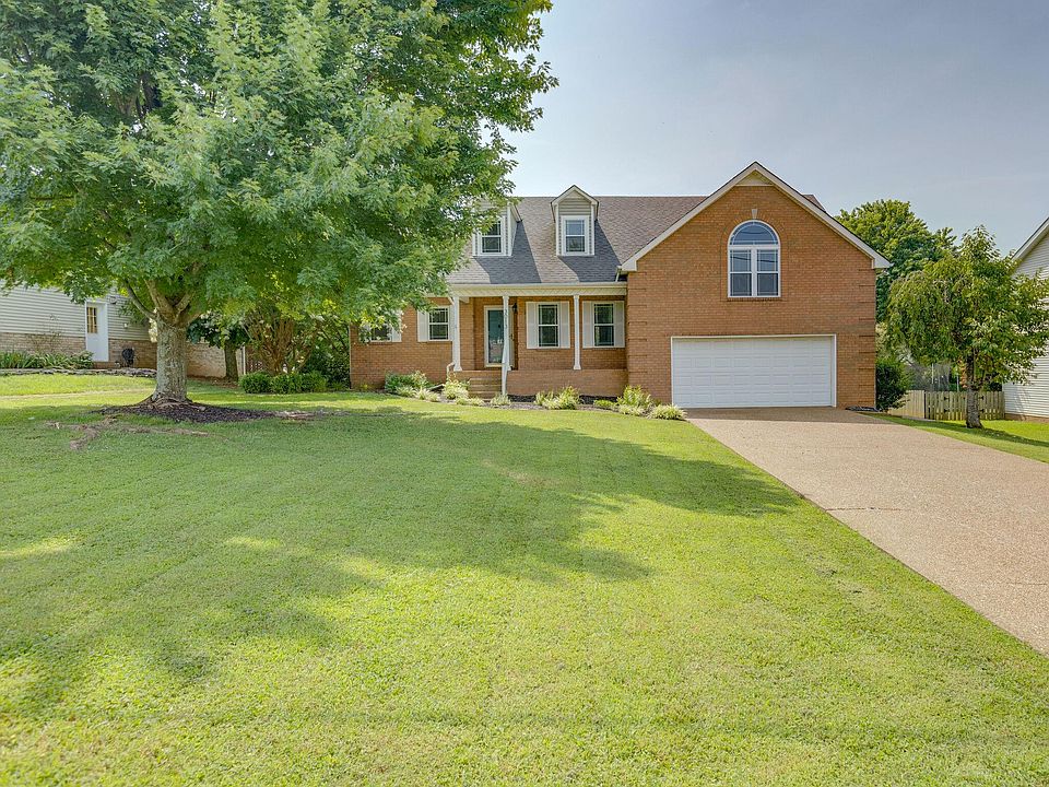 1st image of 3013 Iroquois Dr