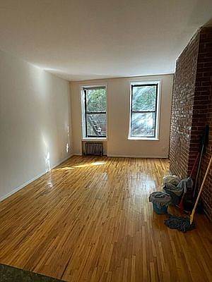 2nd image of 325 E 92nd St #2D