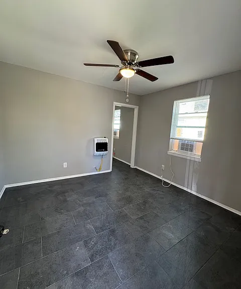 1675 Oakwood St #1677 — Photo 3