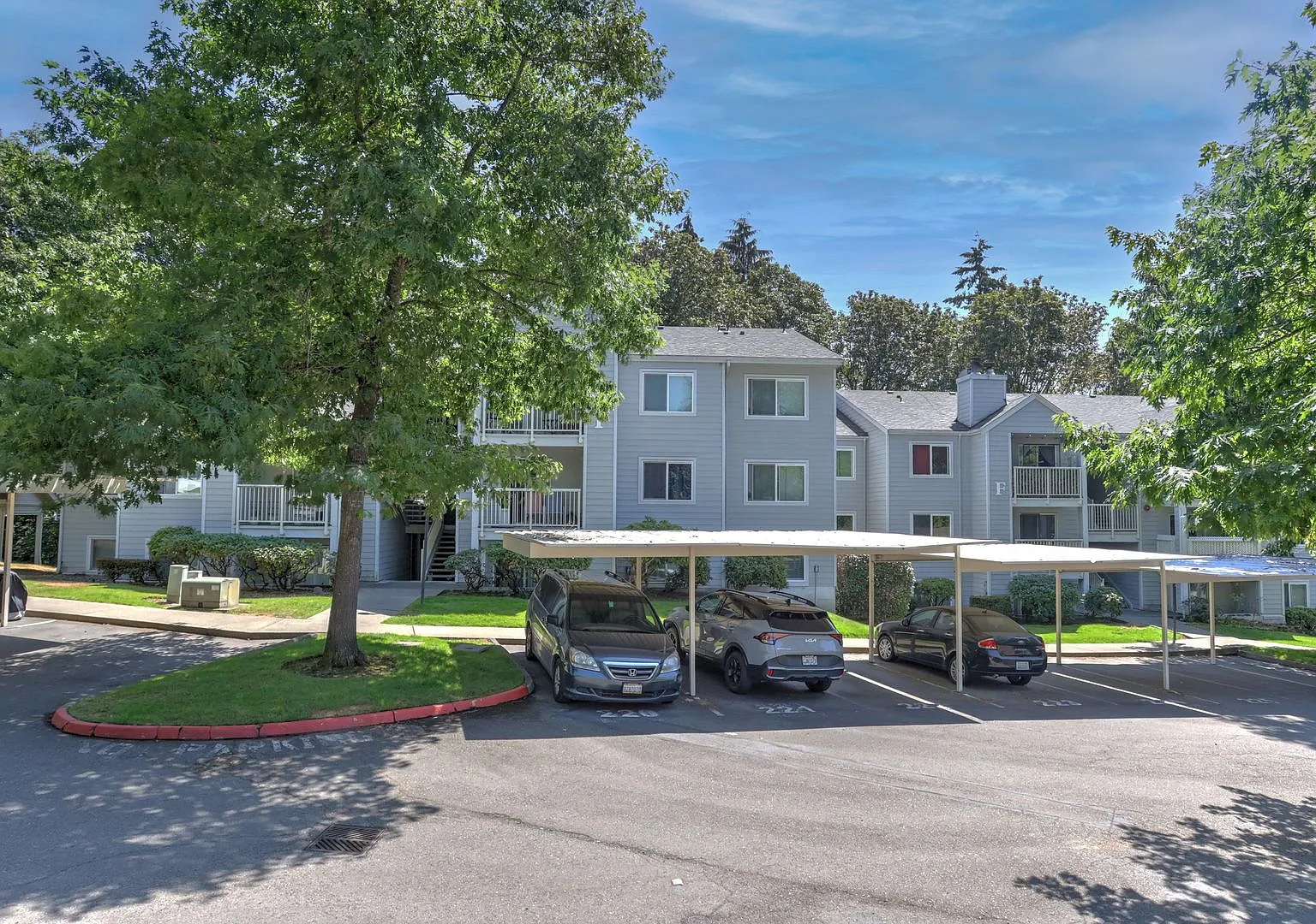 This ground floor corner-unit condo — Photo 4