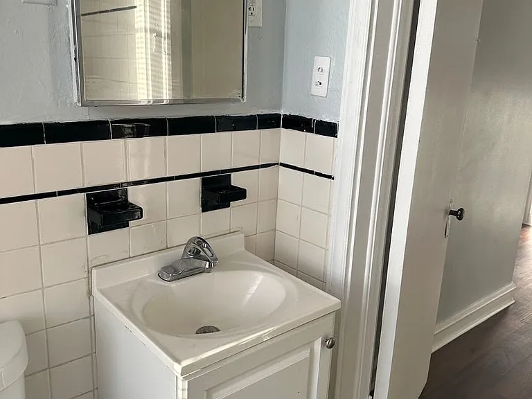 2927 Edison Hwy — Photo 8