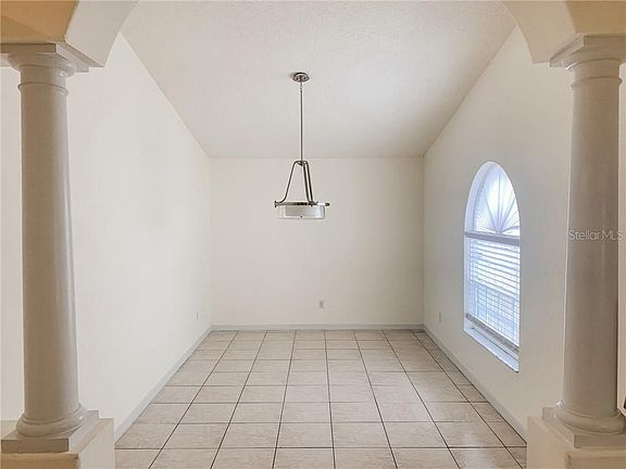 4th image of 5102 N Jamaica St