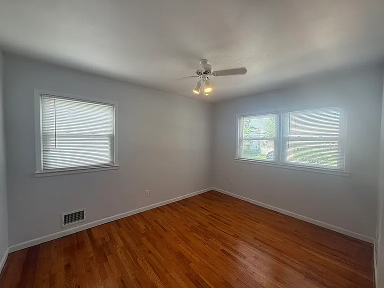 56 Convent Rd — Photo 11