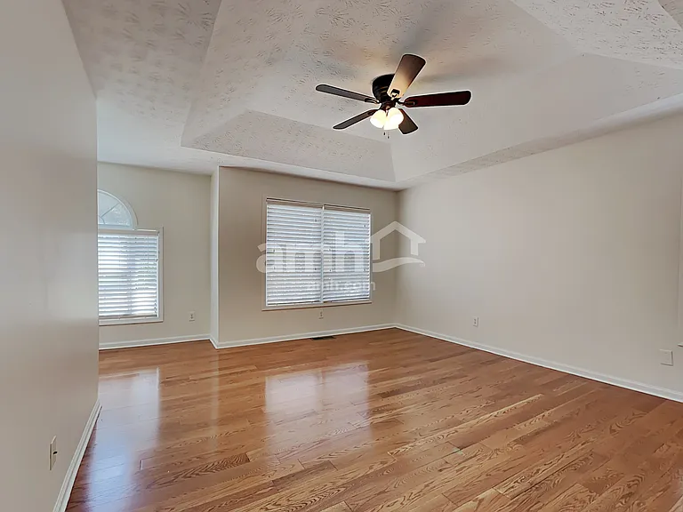 5810 Stephens Mill Dr — Photo 12